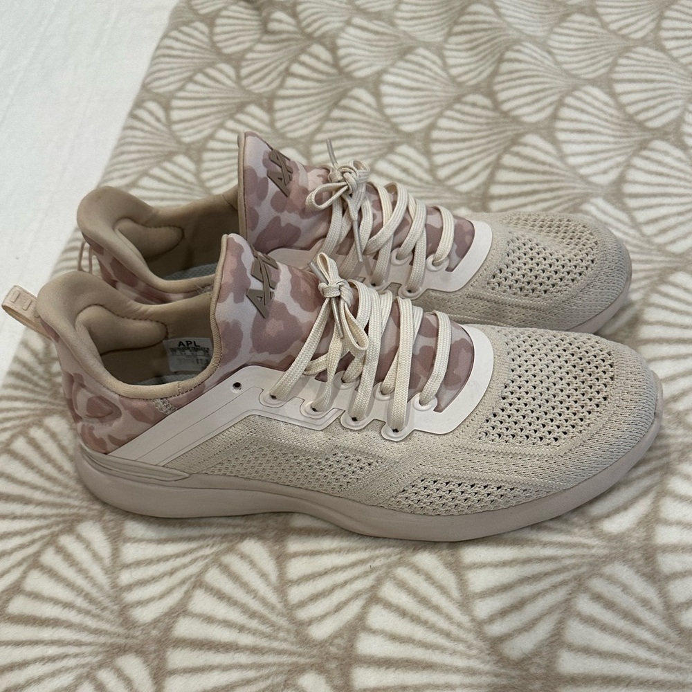 APL Techloom Tracer Sneakers